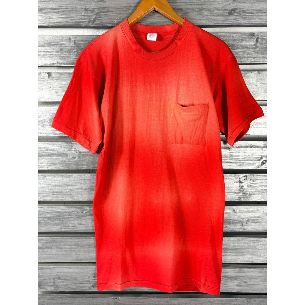 Vintage Spalding Red Pocket T-Shirt Mens L/M Single Stitch distressed selvedge